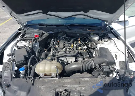 2023 Ford Mustang Ecoboost Premium z USA, uszkodzony, nr VIN 1FATP8UH6P5107838